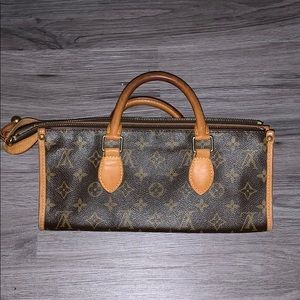 Authentic Louis Vuitton Purse (triangle shaped)